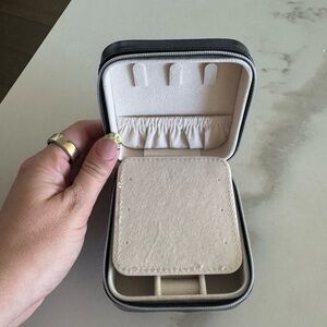 Compact Jewelry Travel Case